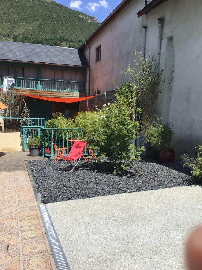 Chambre Pic Du Midi Appartement Only Adults Campan Exterior foto